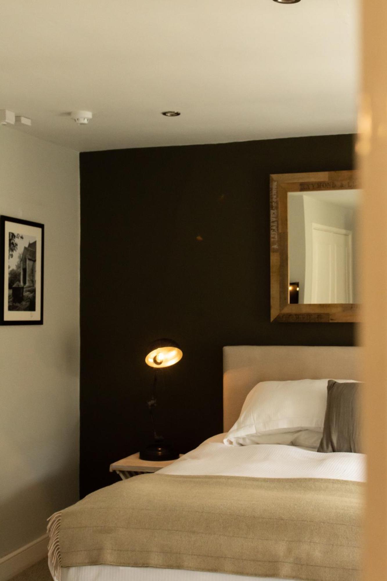 New Inn At Coln Coln St. Aldwyns Room photo