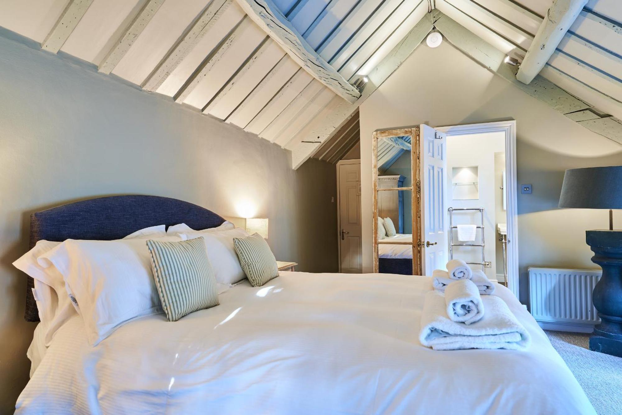 New Inn At Coln Coln St. Aldwyns Room photo