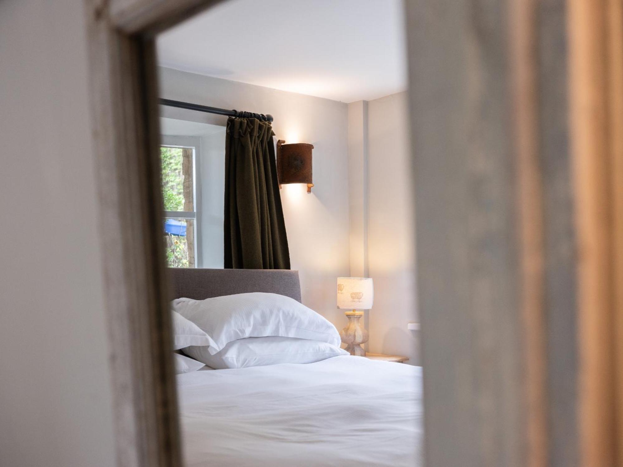 New Inn At Coln Coln St. Aldwyns Room photo
